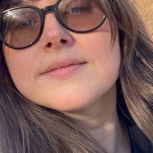 Meet your Posher, Leslie